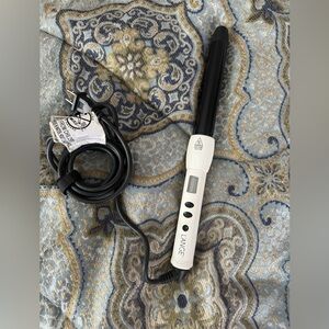 L'ange White Styling Tool